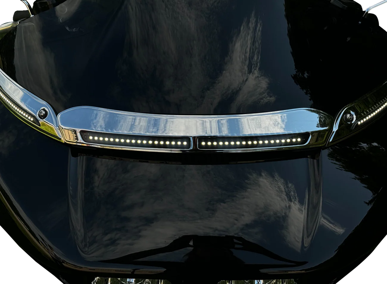 CUSTOM DYNAMICS LED Windshield Trim - Chrome CD-RG-CV-W-C - Image 2