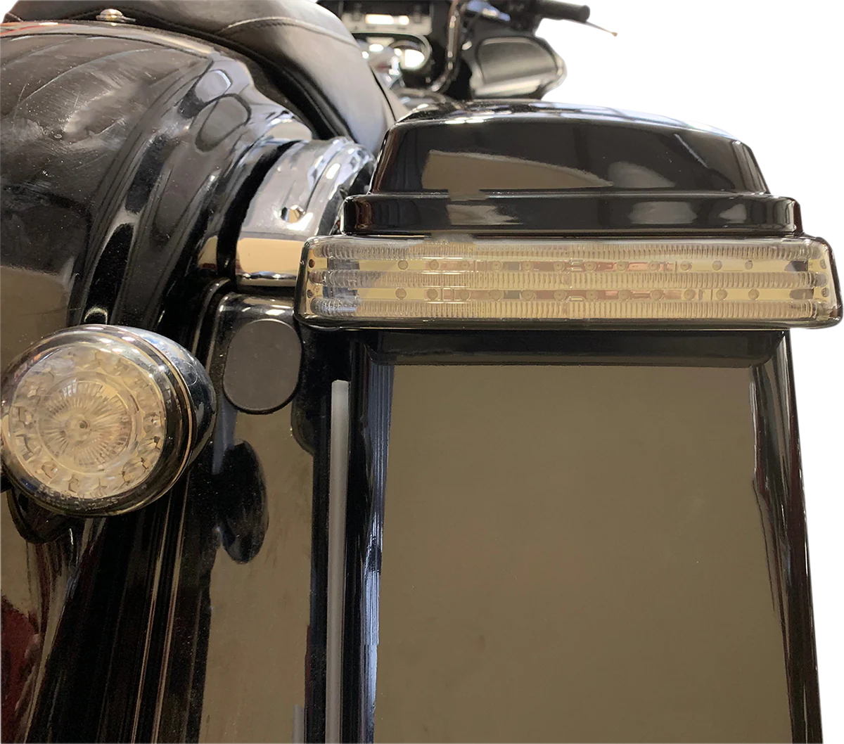 Custom Dynamics Saddlebag LED Lights - Sequential - Chrome/Smoke PB-SBSEQ-BCM-CS - Image 3