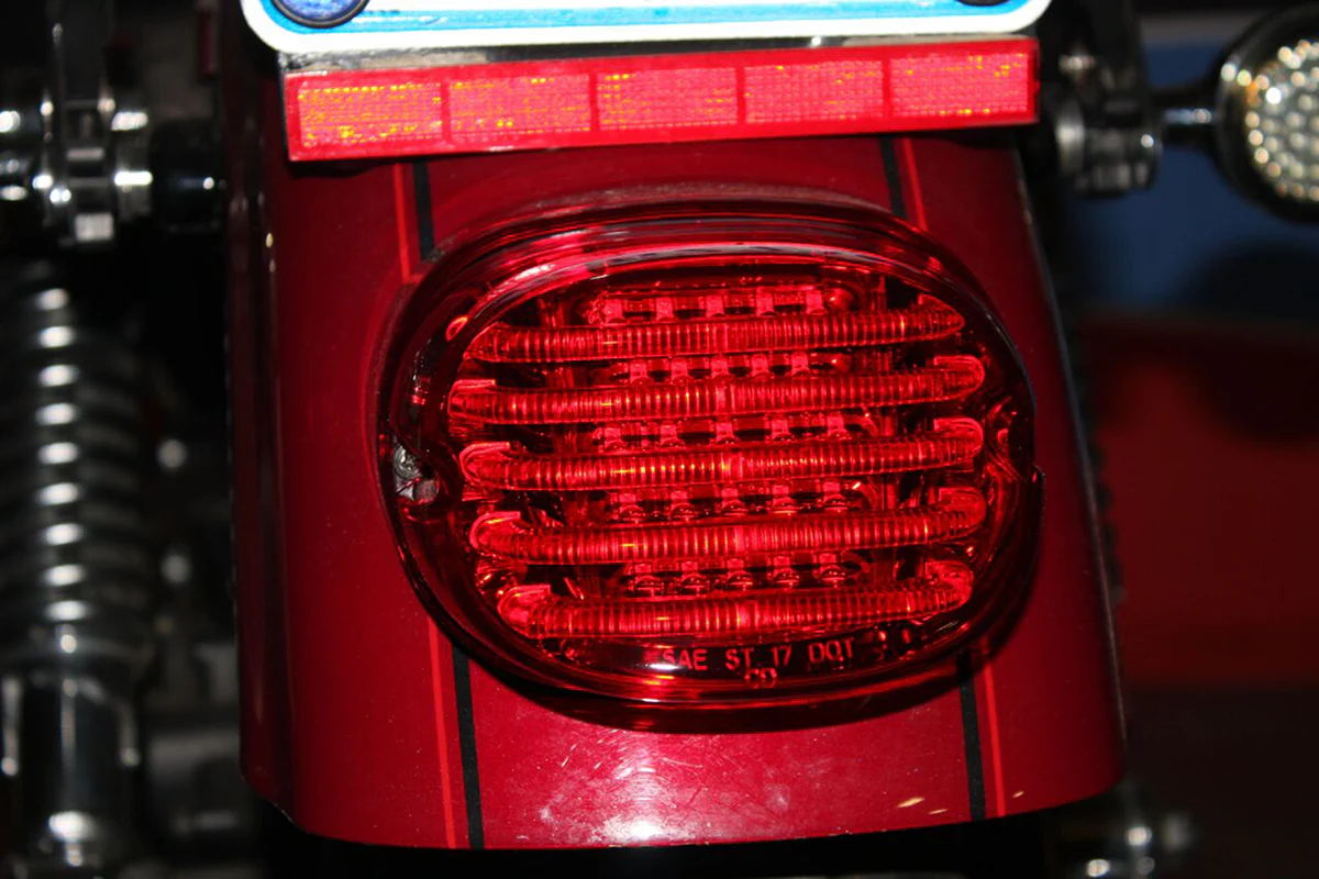 Custom Dynamics Taillight - without License Plate Illumination Window - Red PB-TL-LP-R