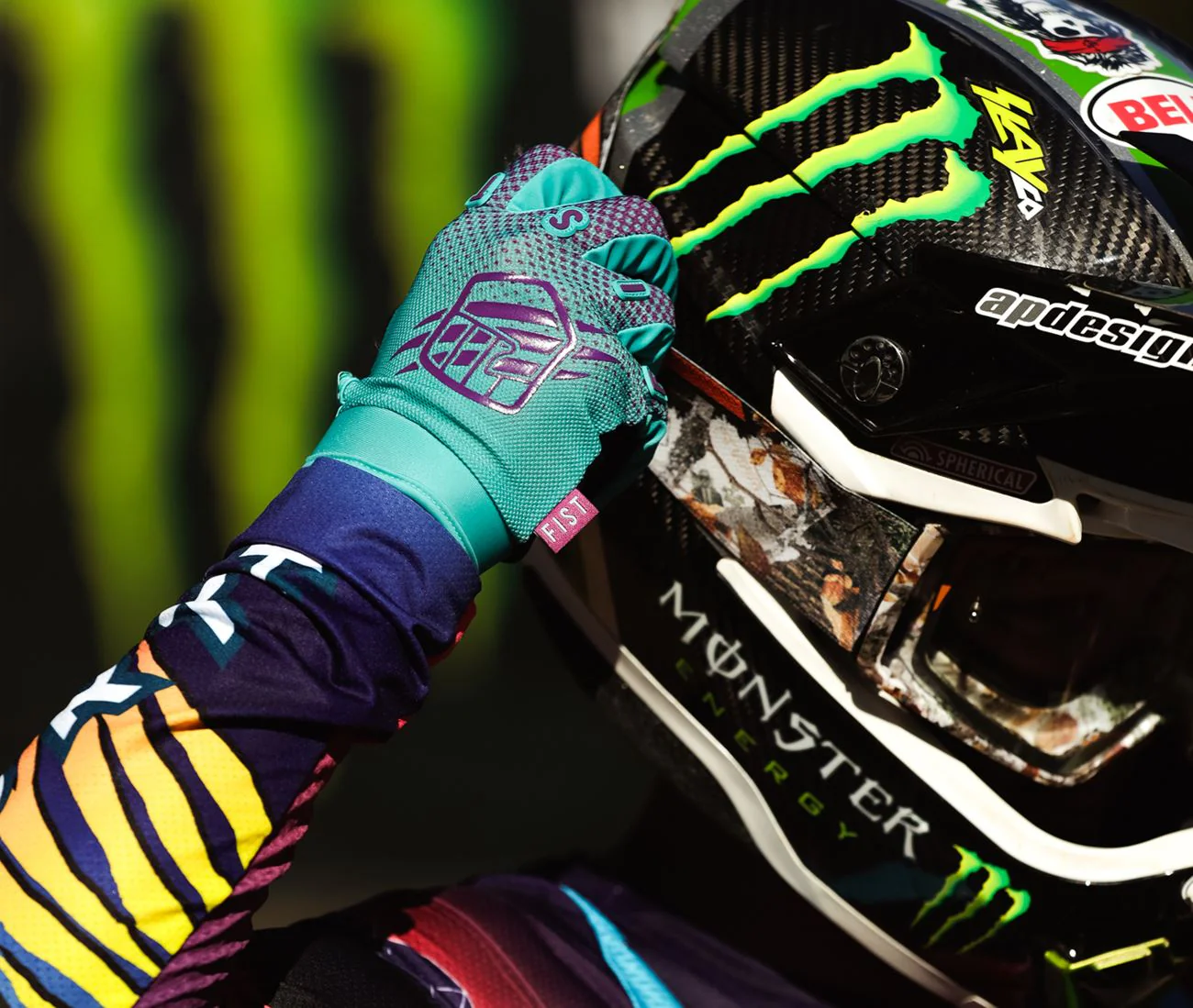 Fist - Breezer - Image 13