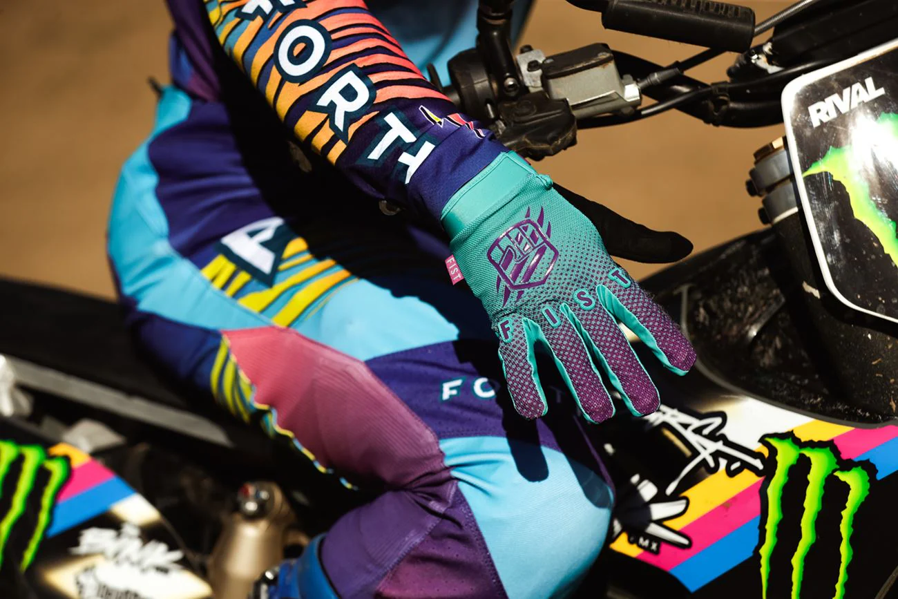 Fist - Breezer - Image 14
