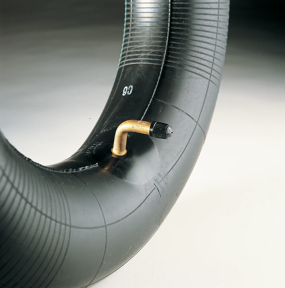 IRC Inner Tube - Standard - 12" - TR-87 - 90? Center Metal Valve T20014 - Image 2