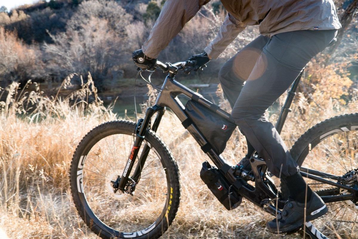 Revelate Designs Hopper Frame Bag Black - Image 6