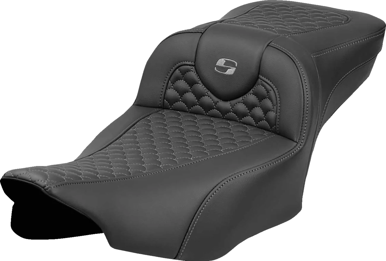 SADDLEMEN Roadsofa™ Extended Reach Seat - Dragon Scale Stitch - Dark Gray Stitch - w/o Backrest - FL '23-'24 823-07-20902