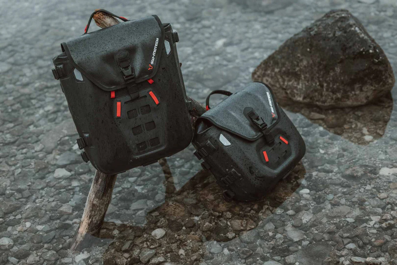 SW-MOTECH SysBag Side Bag System - Black - Triumph Speed Twin 1200 '19-'24 BC.SYS.11.928.31000B - Image 6