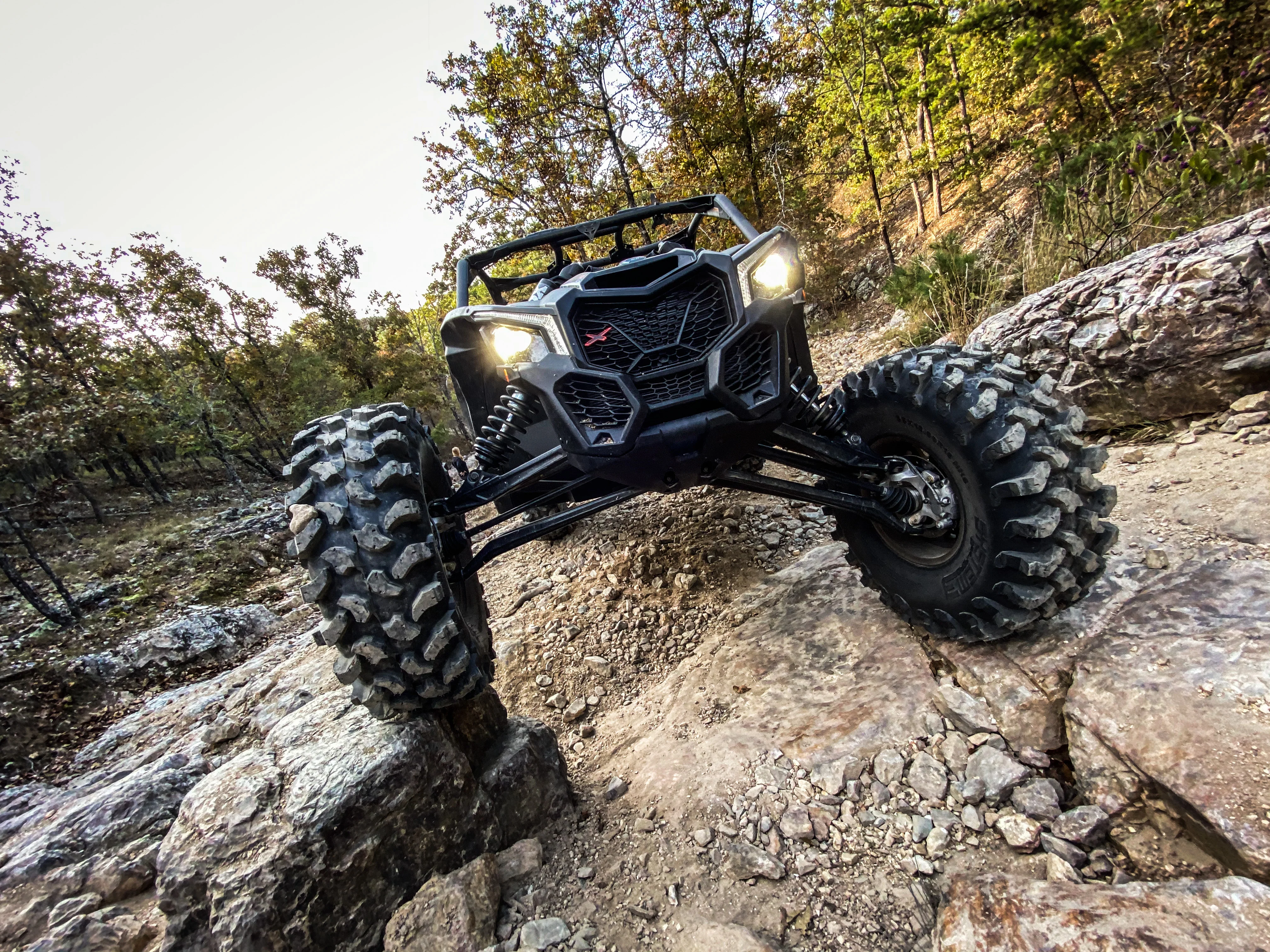 Tire Xtr370 33x10r15 - Image 3