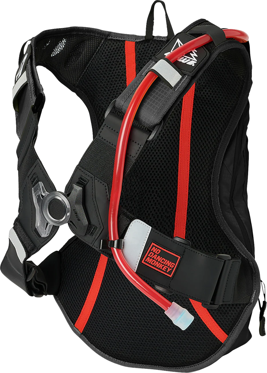 USWE Outlander Hydration Pack - 9L - Black 209077001 - Image 2